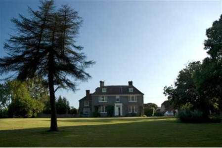 Holmbush House Guest House Hellingly Eksteriør bilde